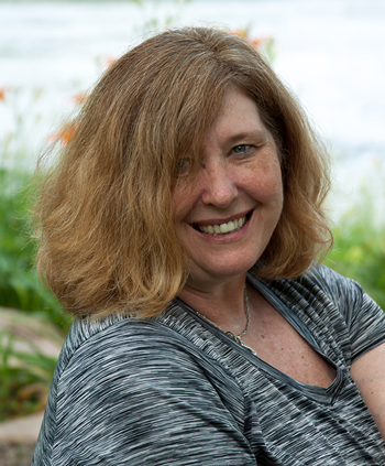 portrait of diane by a river, portrait photography, portrait photographer